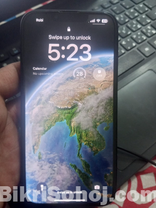 Apple iPhone 13